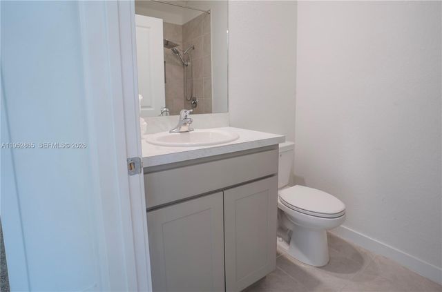 528 NE 1st Dr, Florida City, FL 33034