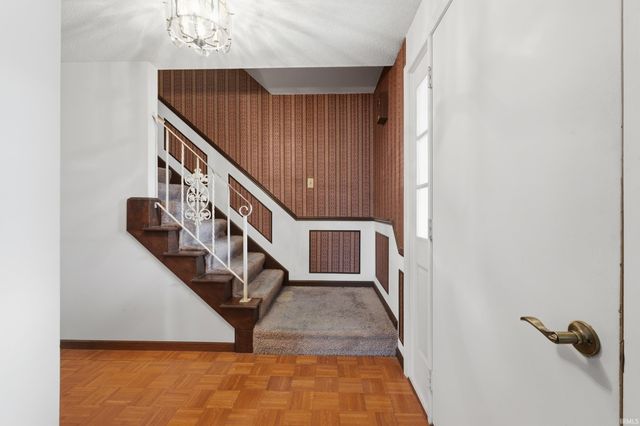 18832 Amstutz Road, Auburn, IN 46706