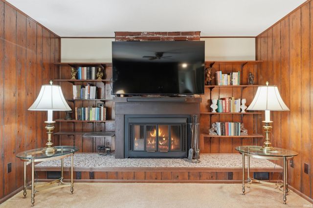 18832 Amstutz Road, Auburn, IN 46706