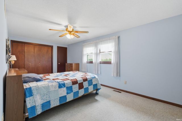 18832 Amstutz Road, Auburn, IN 46706