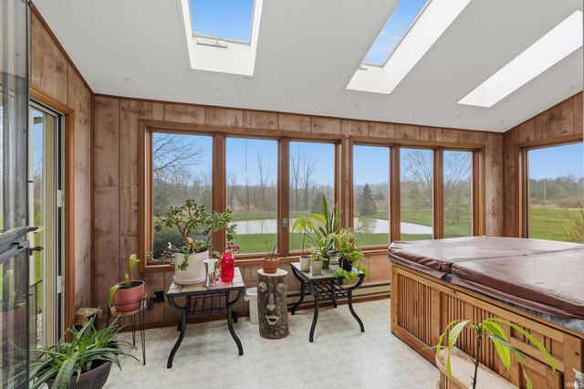 18832 Amstutz Road, Auburn, IN 46706