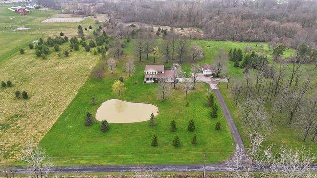 18832 Amstutz Road, Auburn, IN 46706