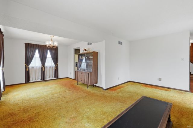 18832 Amstutz Road, Auburn, IN 46706