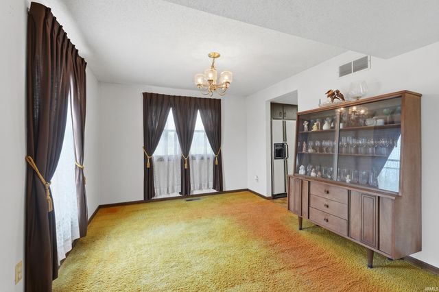 18832 Amstutz Road, Auburn, IN 46706