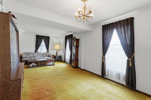 18832 Amstutz Road, Auburn, IN 46706