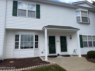 920 Spring Forest Road L6, Greenville, NC 27834