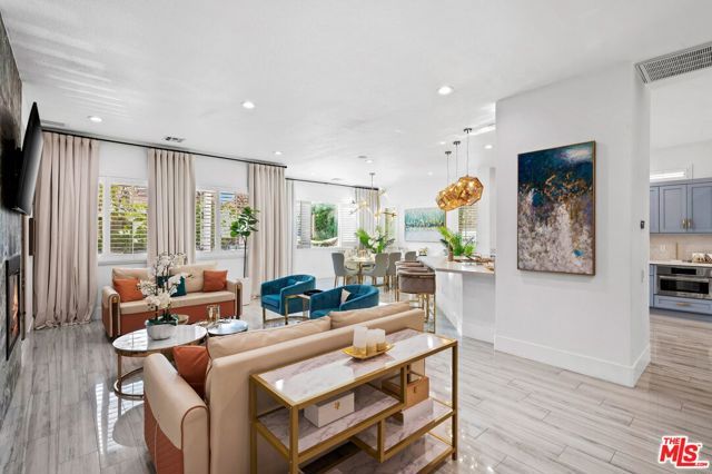 1083 E Circulo San Sorrento Road, Palm Springs, CA 92262