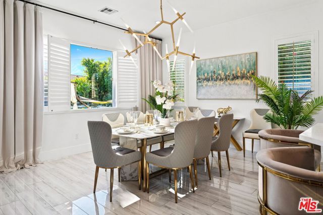 1083 E Circulo San Sorrento Road, Palm Springs, CA 92262