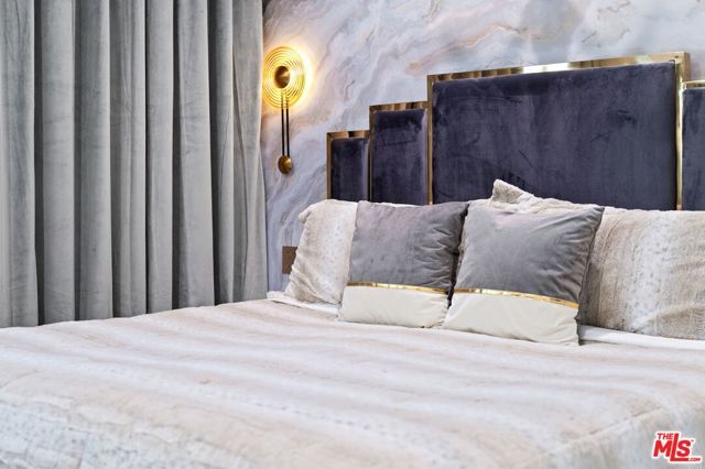 1083 E Circulo San Sorrento Road, Palm Springs, CA 92262