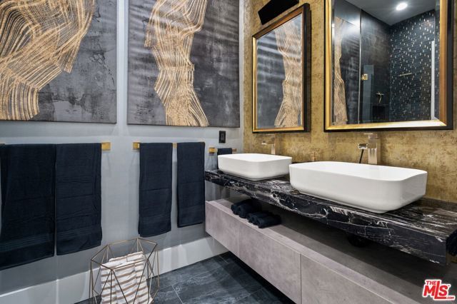 1083 E Circulo San Sorrento Road, Palm Springs, CA 92262