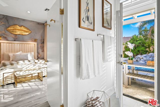 1083 E Circulo San Sorrento Road, Palm Springs, CA 92262