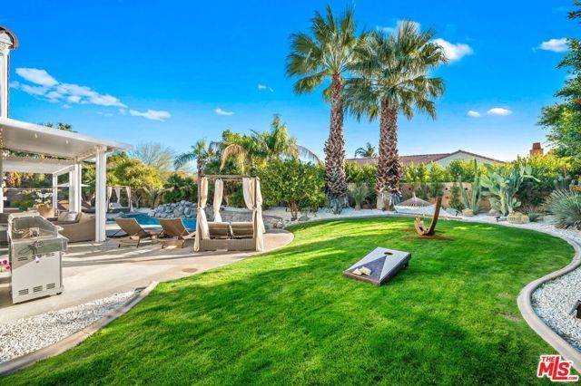 1083 E Circulo San Sorrento Road, Palm Springs, CA 92262