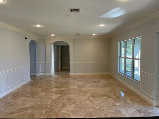 9326 Plantation Estates Drive, West Palm Beach, FL 33411