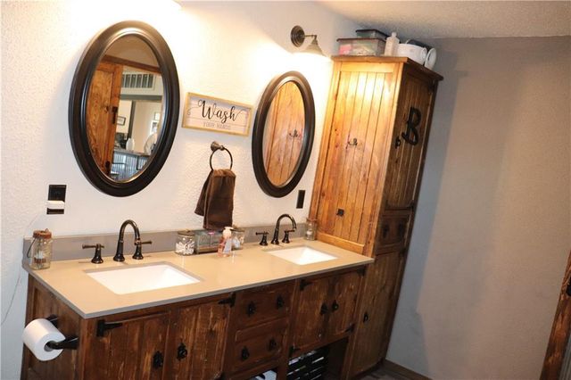 50818 East Street, Osseo, WI 54758