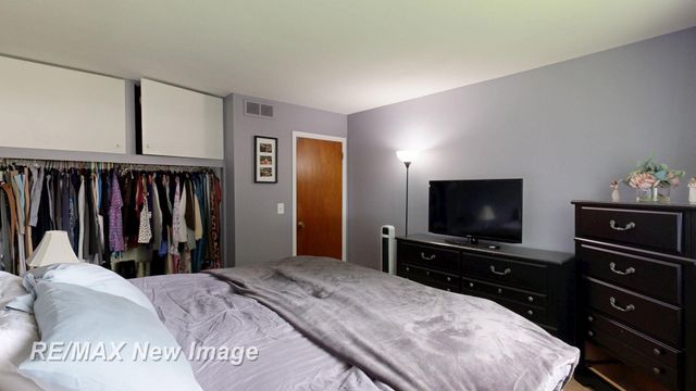 2670 Valley Drive, Saginaw, MI 48603