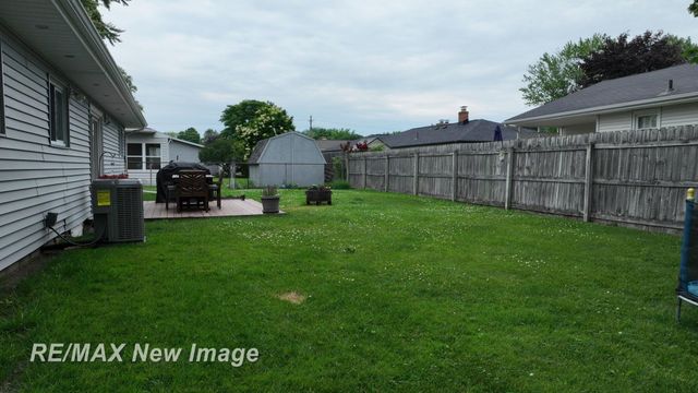 2670 Valley Drive, Saginaw, MI 48603