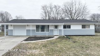 2670 Valley Drive, Saginaw, MI 48603