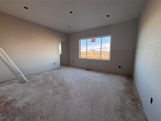 807 Spaniel Lane, Belgrade, MT 59714