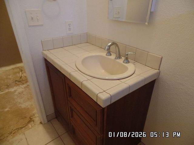 2756 E Calle Cedral, Kingman, AZ 86409