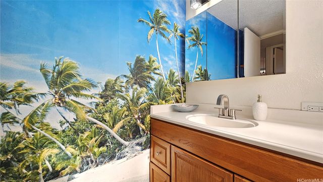 2452 Tusitala Street 1405, Honolulu, HI 96815