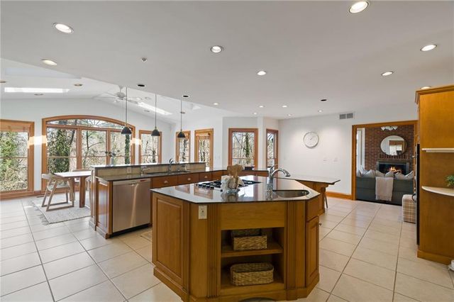 2946 Cravey NE Trail, Atlanta, GA 30345