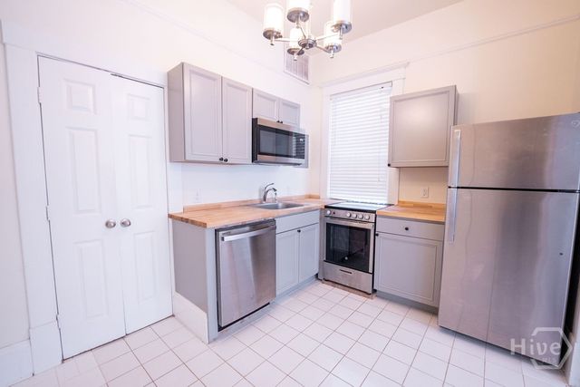 816 Drayton Street 2D, Savannah, GA 31401