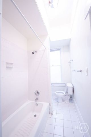 816 Drayton Street 2D, Savannah, GA 31401