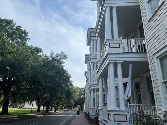816 Drayton Street 2D, Savannah, GA 31401