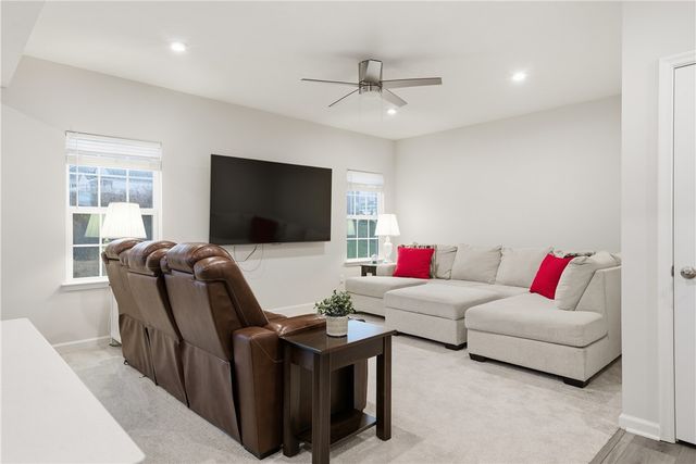 532 Blackrock Blvd, Adams Twp, PA 16046