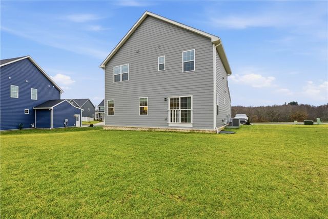 532 Blackrock Blvd, Adams Twp, PA 16046