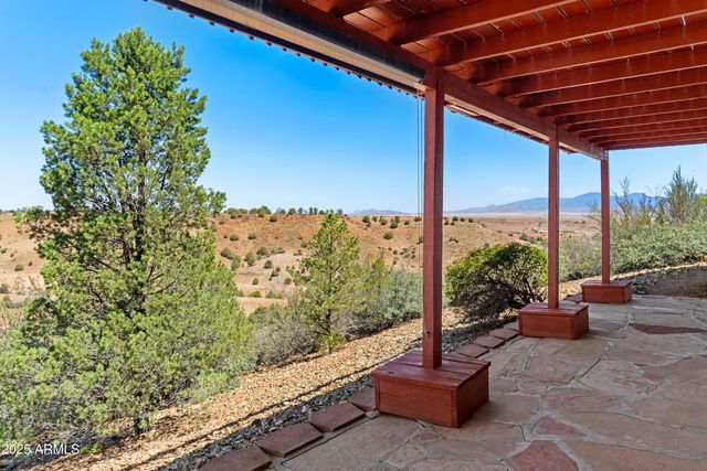 1550 N NEOGA Circle, Dewey, AZ 86327