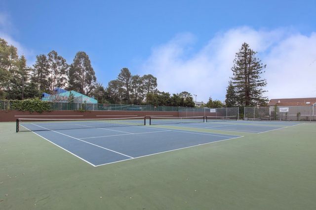 1809 Hopkins St, Berkeley, CA 94707