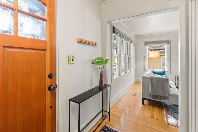 1809 Hopkins St, Berkeley, CA 94707