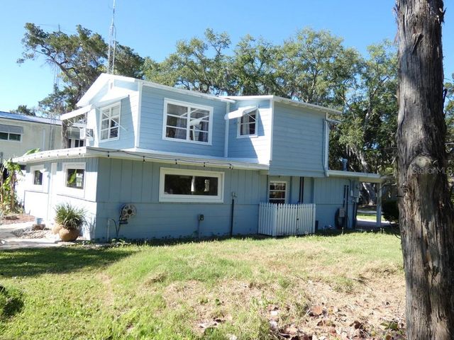 2215 S HUNT POINT, Crystal River, FL 34429