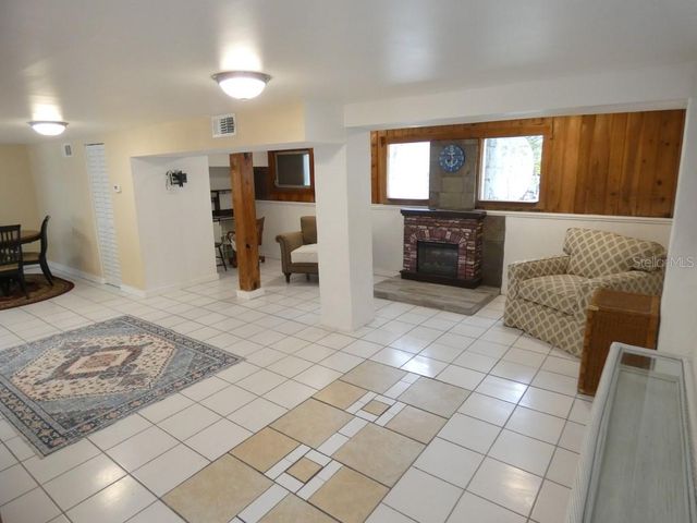 2215 S HUNT POINT, Crystal River, FL 34429