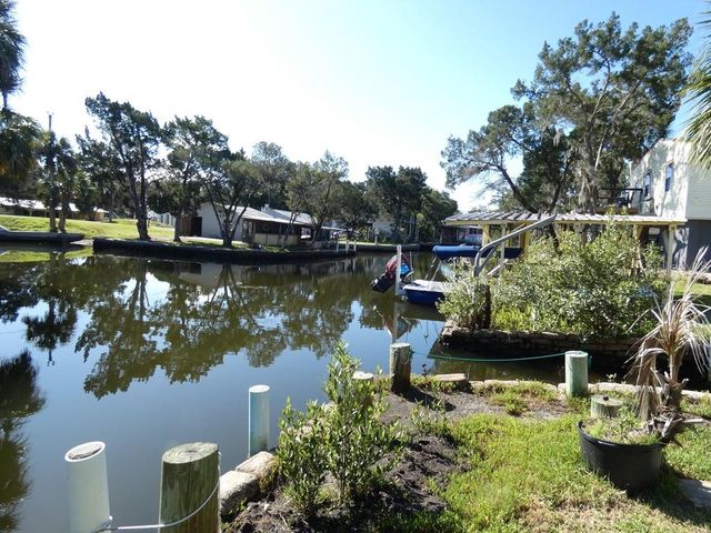 2215 S HUNT POINT, Crystal River, FL 34429