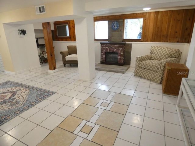 2215 S HUNT POINT, Crystal River, FL 34429