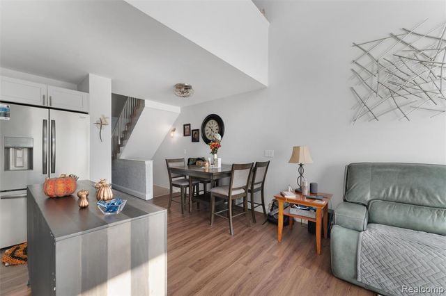 35074 Windsor Drive, New Baltimore, MI 48047