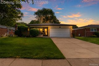 33818 King Richard Drive, Sterling Heights, MI 48310