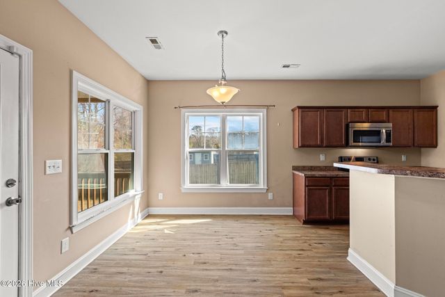 152 Hawks Point Road, Jacksonville, NC 28540