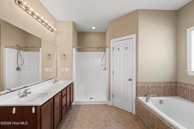 152 Hawks Point Road, Jacksonville, NC 28540