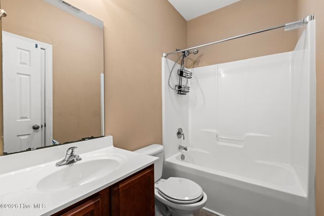 152 Hawks Point Road, Jacksonville, NC 28540