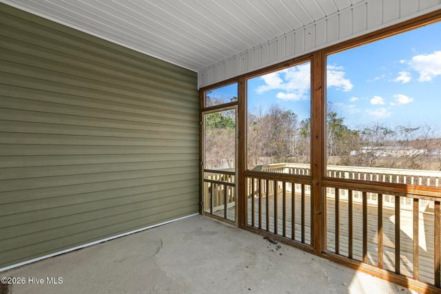 152 Hawks Point Road, Jacksonville, NC 28540