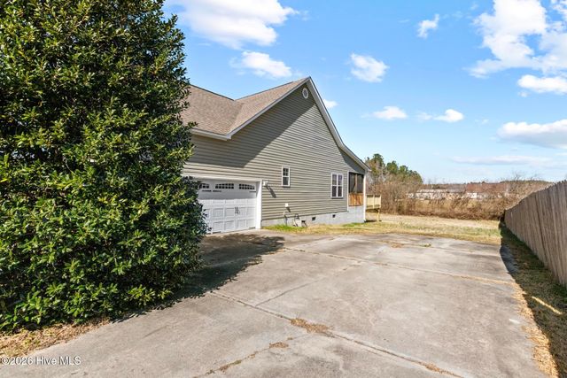 152 Hawks Point Road, Jacksonville, NC 28540