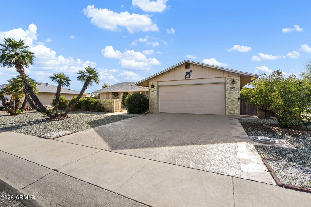 10403 W PONDEROSA Circle, Sun City, AZ 85373 — exterior