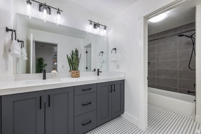 10581 S VERDA CIR, South Jordan, UT 84095