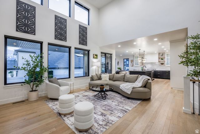 10581 S VERDA CIR, South Jordan, UT 84095