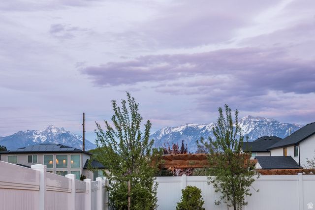 10581 S VERDA CIR, South Jordan, UT 84095