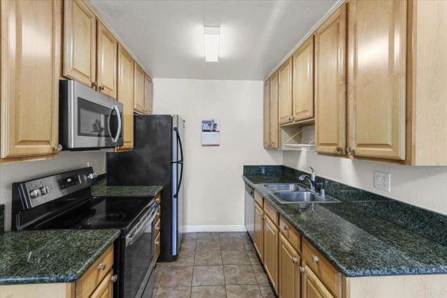 390 N 1st St 23, El Cajon, CA 92021