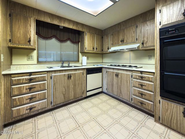 289 El Cielo, Newbury Park, CA 91320